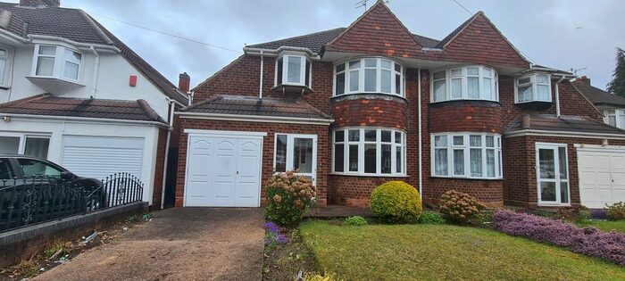 3 Bedroom Semi-Detached House To Rent In Grestone Avenue, Handsworth Wood, B20