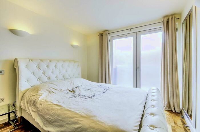 1 Bedroom Flat To Rent In New Providence Wharf, Canary Wharf, London, E14