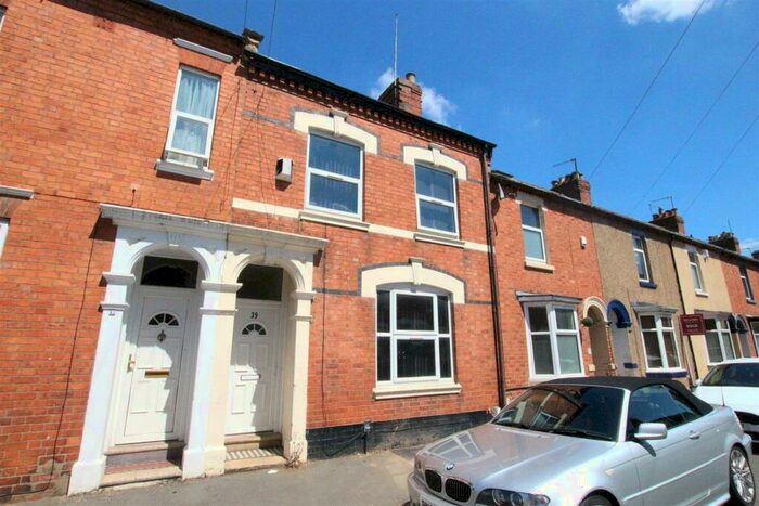1 Bedroom House To Rent In Abbey Road, Northampton, NN4