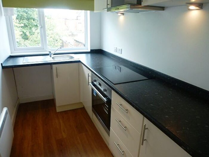 1 Bedroom Flat To Rent In A College Street, Nottingham, NG10