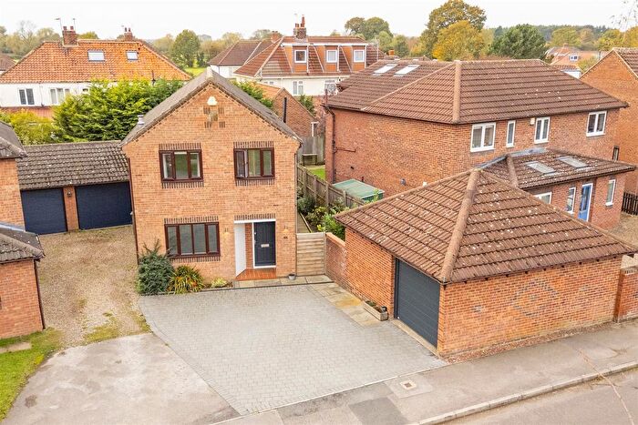 3 Bedroom Detached House For Sale In Appleton Court, Bishopthorpe, York, YO23