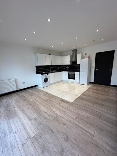 1 Bedroom Flat To Rent In Laleham Road, Staines, TW18
