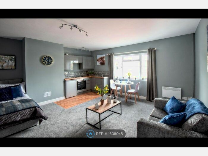 Studio To Rent In College House, Worcester, WR1