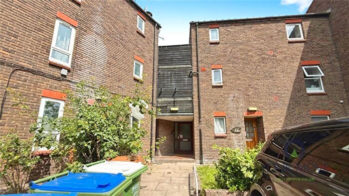 1 Bedroom Flat To Rent In Glimpsing Green, Erith, DA18