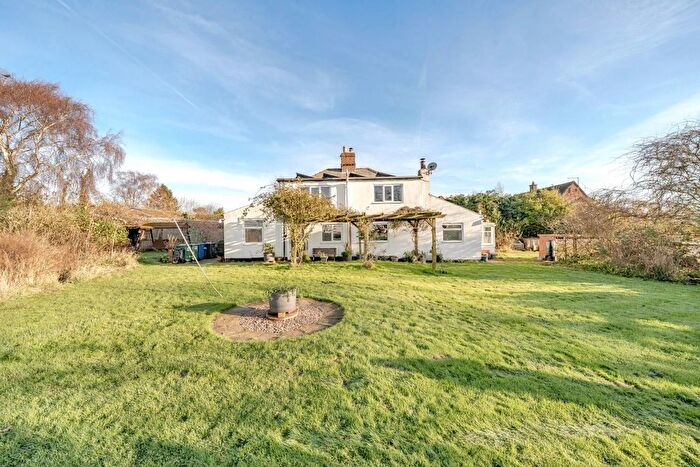 4 Bedroom Cottage For Sale In Lowthorpe, Southrey, Lincoln, LN3