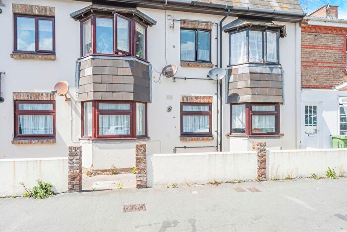 1 Bedroom Property To Rent In Crescent Road, Bognor Regis, PO21