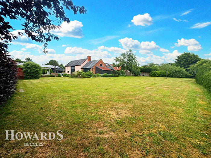 6 Bedroom Barn Conversion For Sale In Fen Lane, Ditchingham, NR35