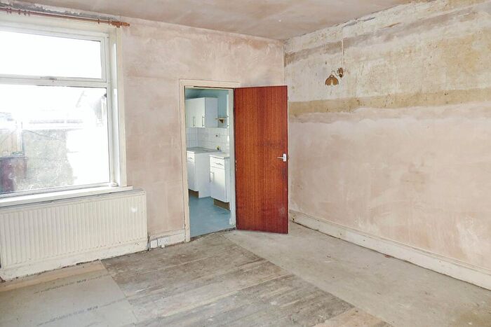 2 Bedroom Terraced House For Sale In Brunshaw Road, Burnley, Lancashire, BB10