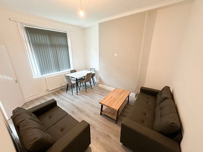 4 Bedroom Terraced House To Rent In Esmond Street, Liverpool, L6