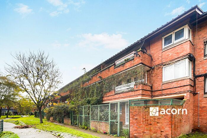 1 Bedroom Flat To Rent In Don Phelan Close, London, SE5