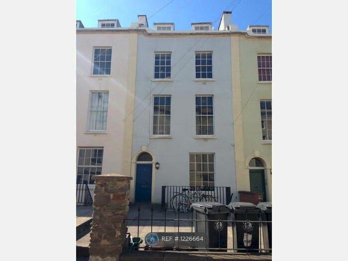 1 Bedroom Flat To Rent In Clifton, Bristol, BS8