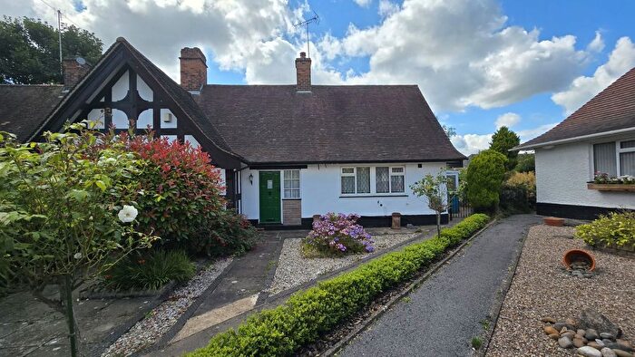 2 Bedroom Semi-Detached House To Rent In Sutton Passeys Crescent, Nottingham, NG8