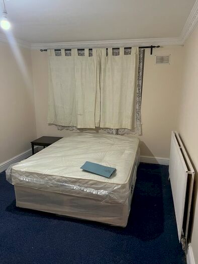 1 Bedroom Flat To Rent In Windsor Road, Forest Gate, E7