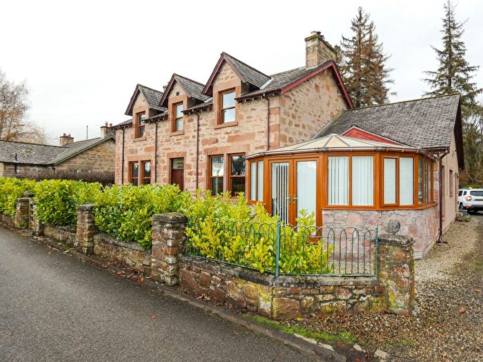 5 Bedroom Detached House For Sale In Glenskiach, Evanton, IV16