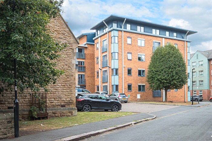 2 Bedroom Flat To Rent In Leadmill Court, Sheffield, S1