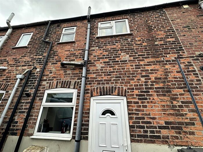 2 Bedroom Terraced House For Sale In Croysdale Terrace, Eggborough, Goole, DN14