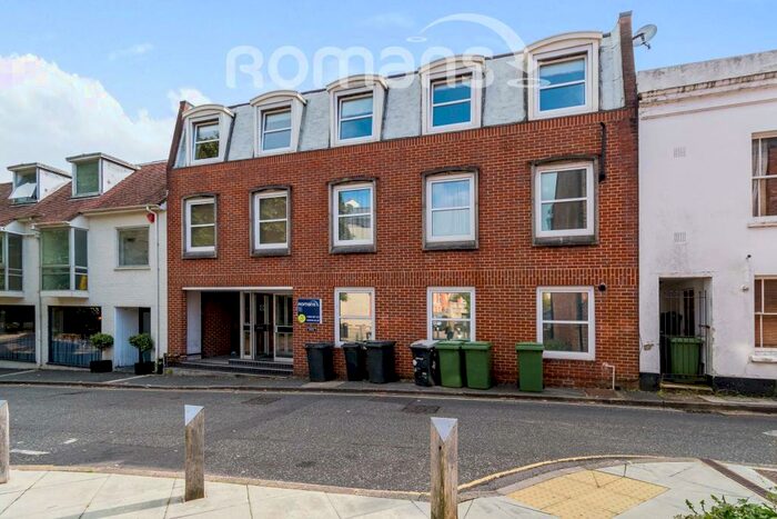 1 Bedroom Apartment To Rent In Central Winchester, SO23