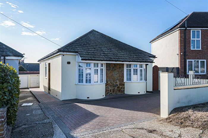 3 Bedroom Detached House For Sale In Western Road, Newhaven, BN9