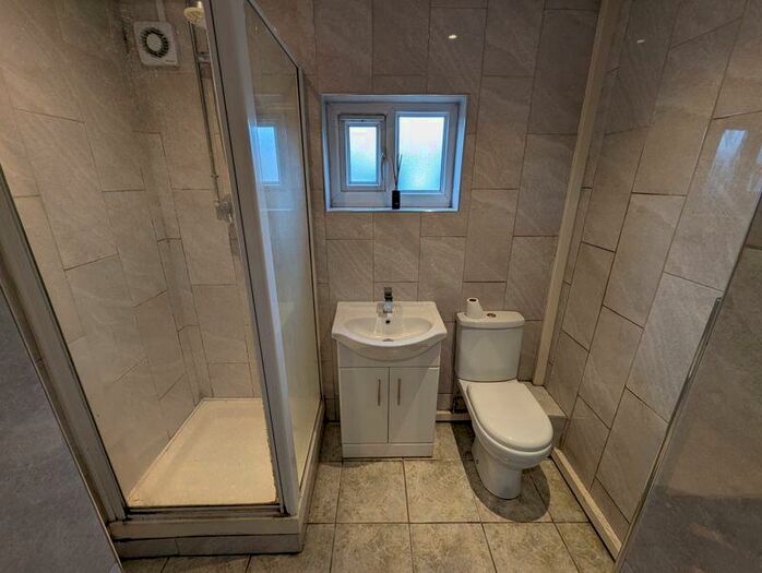 3 Bedroom Terraced House For Sale In Royal Oak Road, Bexleyheath, DA6