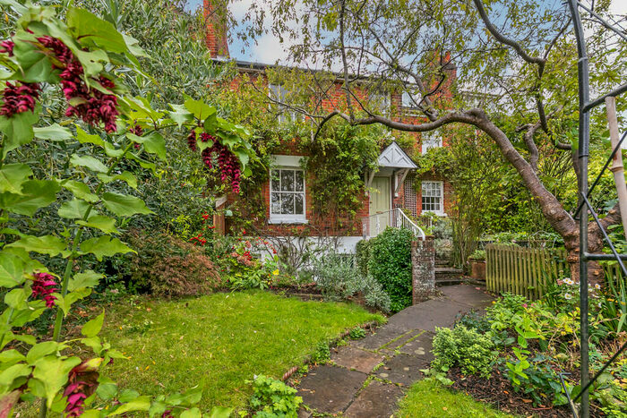 3 Bedroom Terraced House To Rent In Wharf Hill, Winchester, SO23