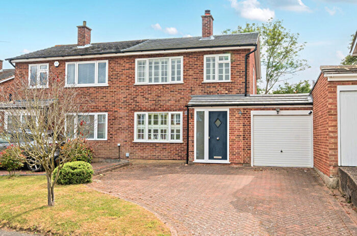 3 Bedroom Semi Detached House For Sale In Laneside, Chislehurst, Kent, BR7