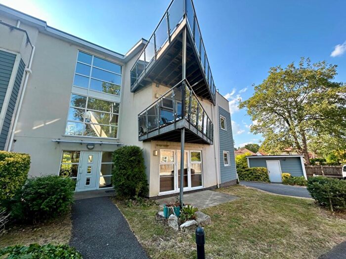 2 Bedroom Flat To Rent In Penn Hill Avenue, Poole, BH14
