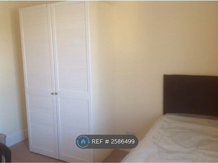 4 Bedroom Terraced House To Rent In Sebastopol Street, St. Thomas, Swansea, SA1