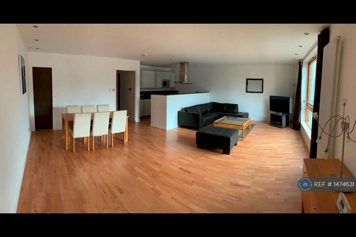 2 Bedroom Flat To Rent In Gardner's Crescent, Edinburgh, EH3