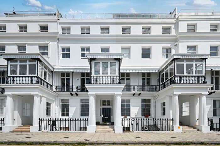 2 Bedroom Flat To Rent In Chichester Terrace, Brighton, BN2