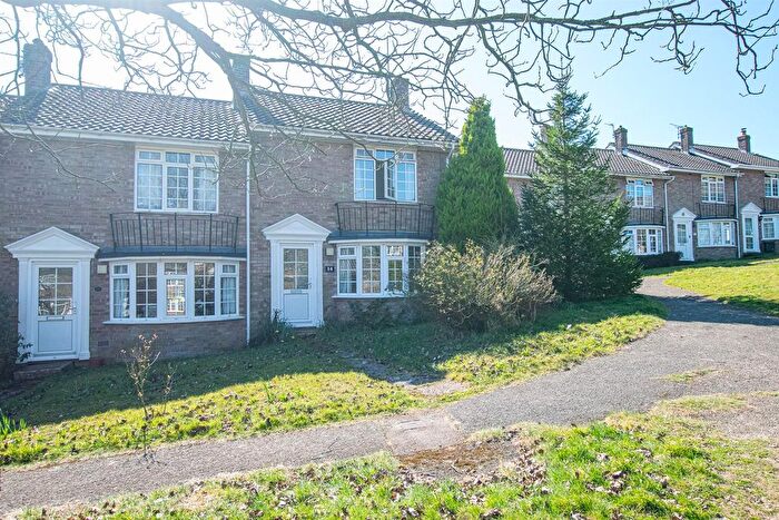 2 Bedroom End Of Terrace House To Rent In Senlac Green, Uckfield, TN22