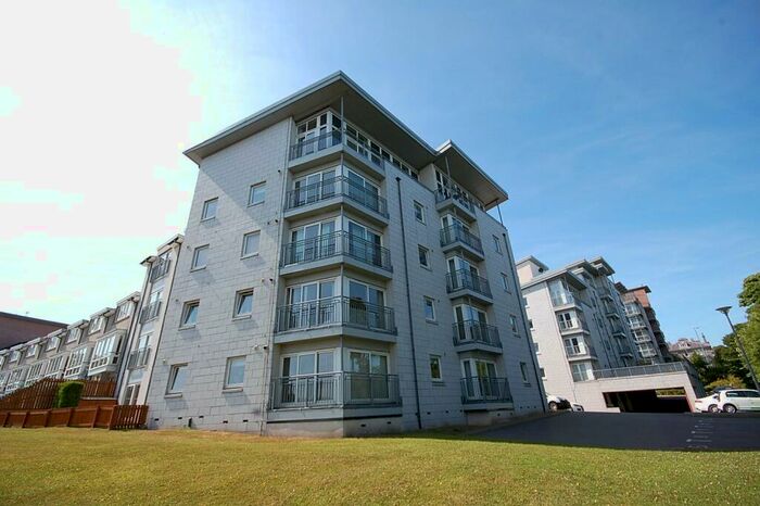 3 Bedroom Flat To Rent In Rubislaw View, West End, Aberdeen, AB15