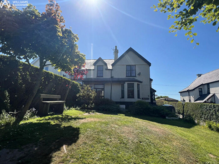 5 Bedroom Semi-Detached House For Sale In Lon Goed, Bull Bay, Amlwch, Anglesey, LL68