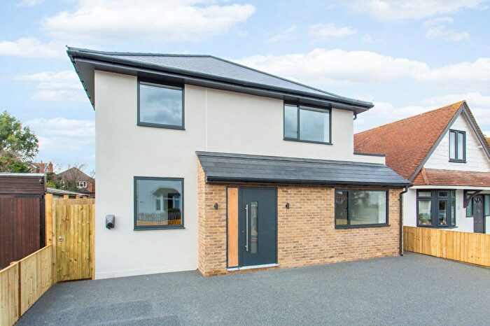 4 Bedroom Detached House For Sale In Manor Road, Whitstable, CT5