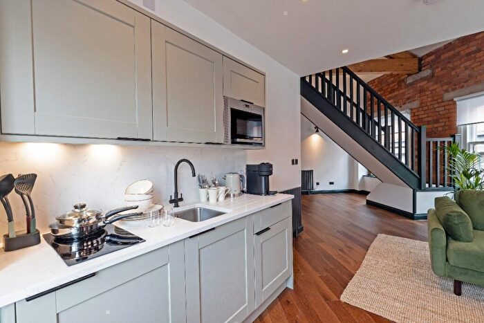 2 Bedroom Flat To Rent In The James, Manchester, M4