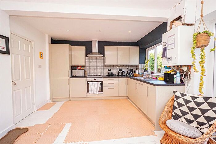 3 Bedroom Terraced House For Sale In Harold Road, Hastings, TN35