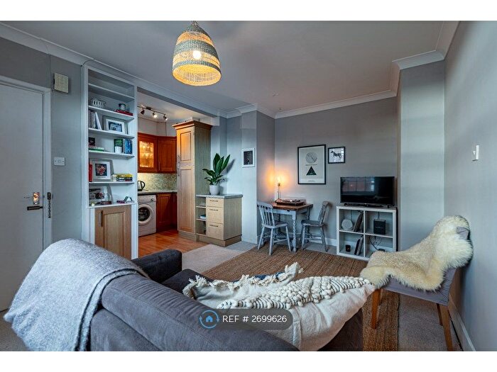 1 Bedroom Flat To Rent In Hannibal Road, London, E1