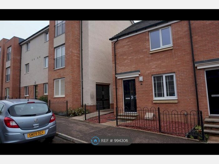 2 Bedroom End Of Terrace House To Rent In Milligan Drive, Edinburgh EH16