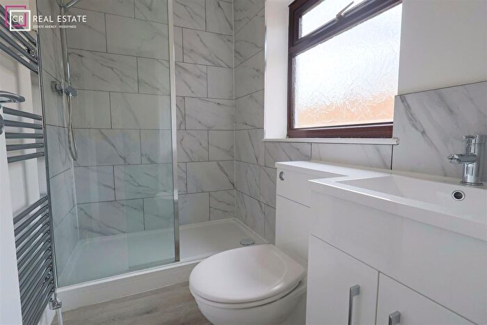 3 Bedroom Detached Bungalow For Sale In Wilson Avenue, Rochester, ME1