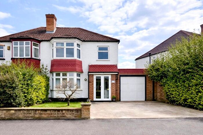 4 Bedroom Semi Detached House To Rent In Wembley, HA0