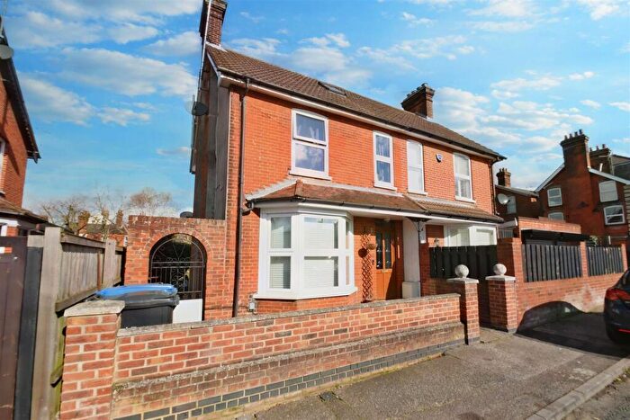 5 Bedroom Semi Detached House For Sale In Blenheim Road, Ipswich, IP1