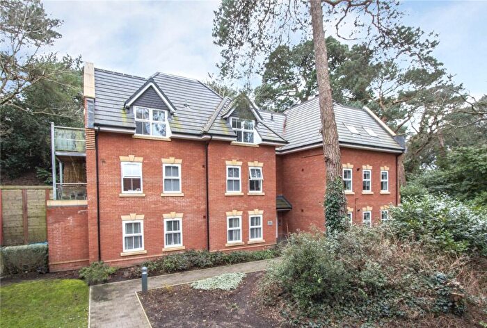 2 Bedroom Apartment To Rent In Bournemouth Road, Ashley Cross, Poole, BH14