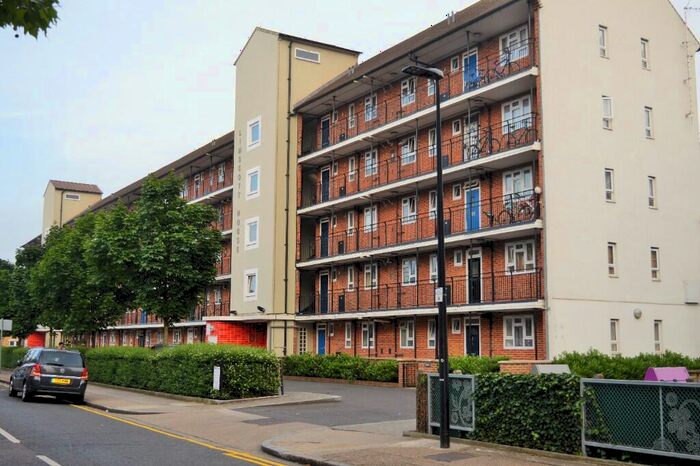 3 Bedroom Flat To Rent In Bruce Road, London, E3