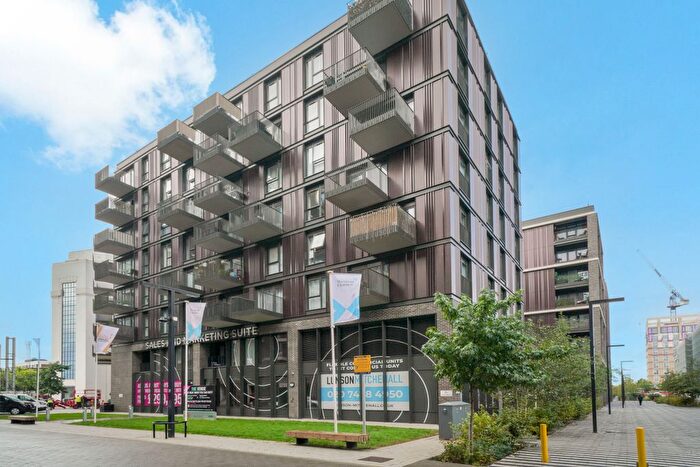 2 Bedroom Flat To Rent In Powerhouse Lane, Hayes, UB3