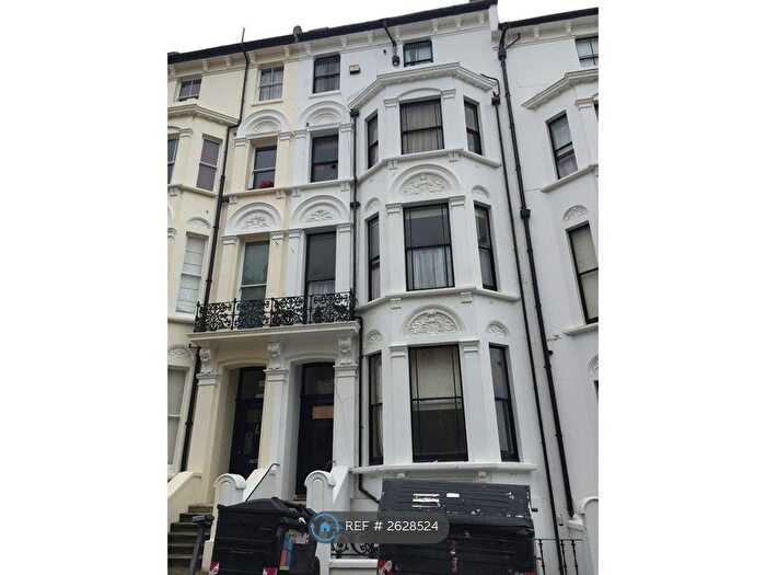 2 Bedroom Flat To Rent In Cambridge Road, Hove, BN3