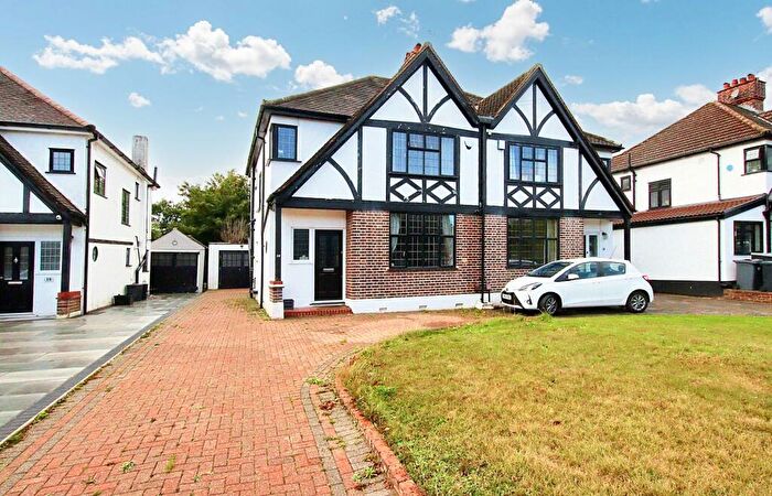 3 Bedroom Semi Detached House For Sale In Pickhurst Rise, West Wickham, BR4