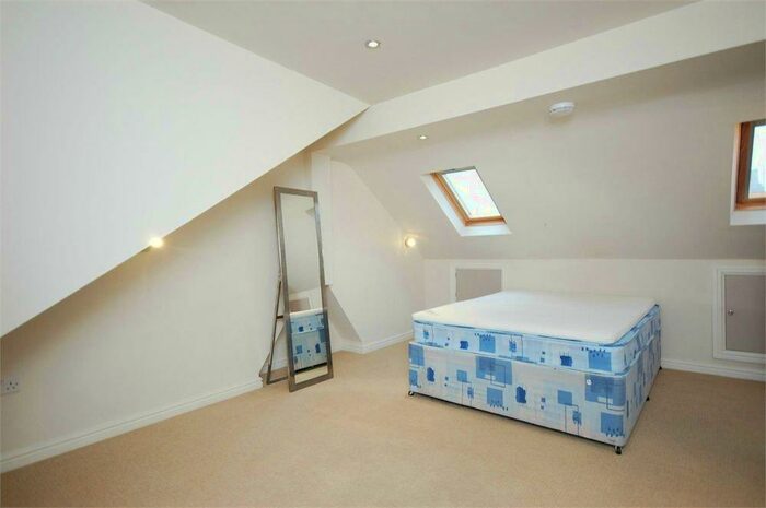 2 Bedroom Flat To Rent In Greyhound Road, Kensal Rise, NW10