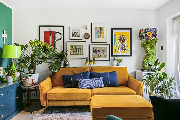 3 Bedroom Semi-Detached House For Sale In South Street, East Hoathly, Lewes, BN8