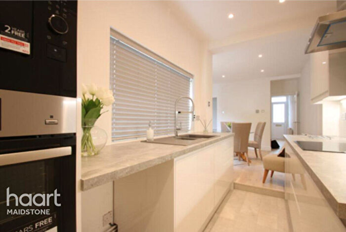 2 Bedroom Terraced House To Rent In Pope Street, Kent, ME16