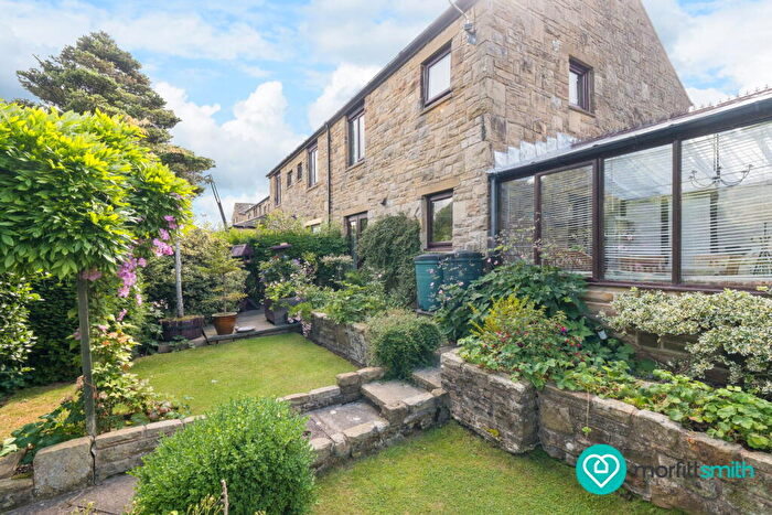 3 Bedroom Semi Detached House For Sale In Spout Spinney, Stannington, Sheffield, S6