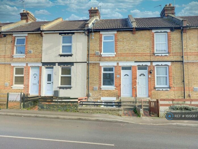 3 Bedroom Terraced House To Rent In Farleigh Lane, Maidstone, ME16